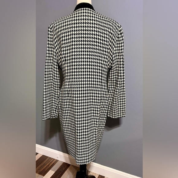 John Roberts classic black cream checkered coat size 14 - Picture 2 of 10